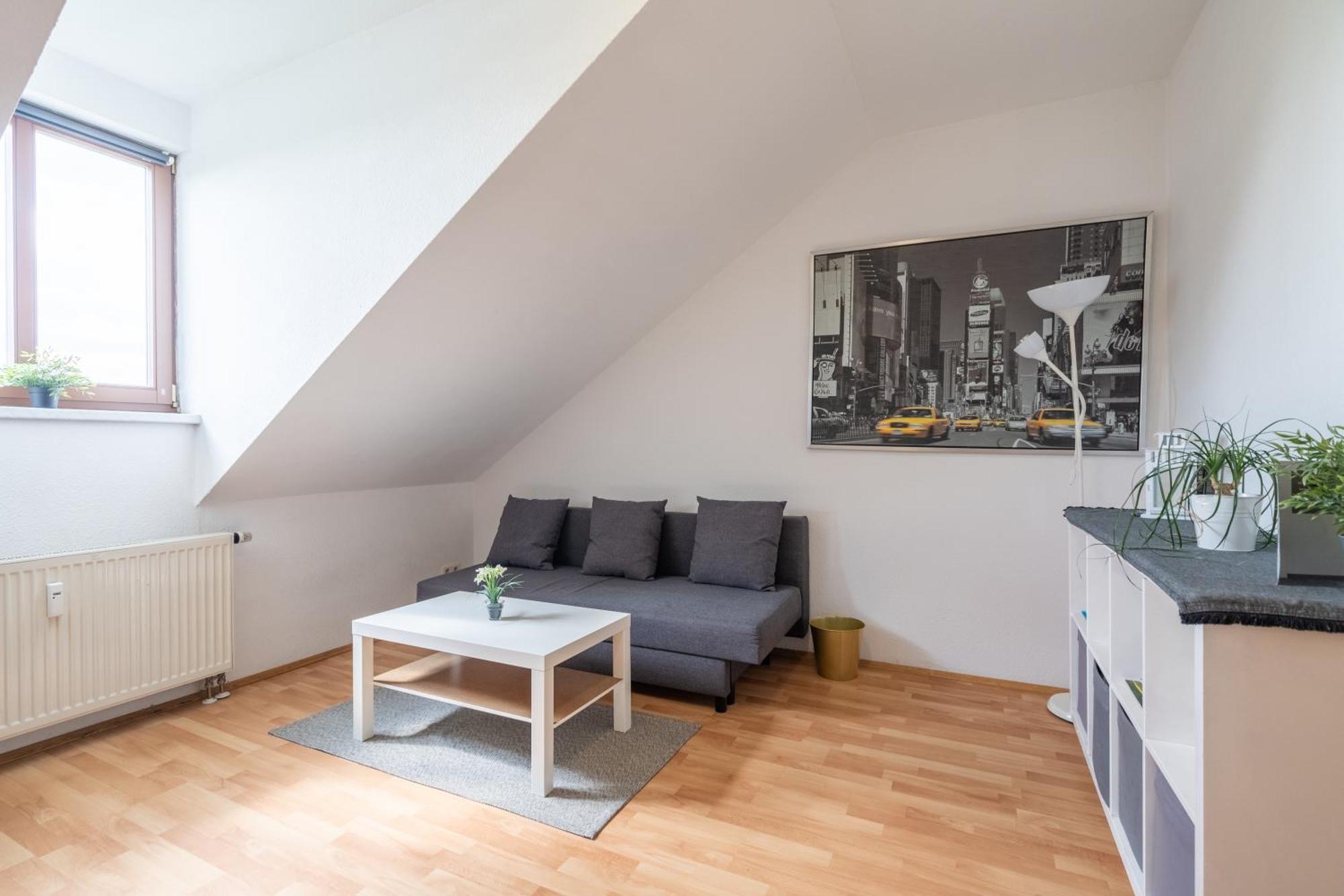 Gemuetliche Dachgeschosswohnung -Waldstrassenviertel Лейпциг Экстерьер фото